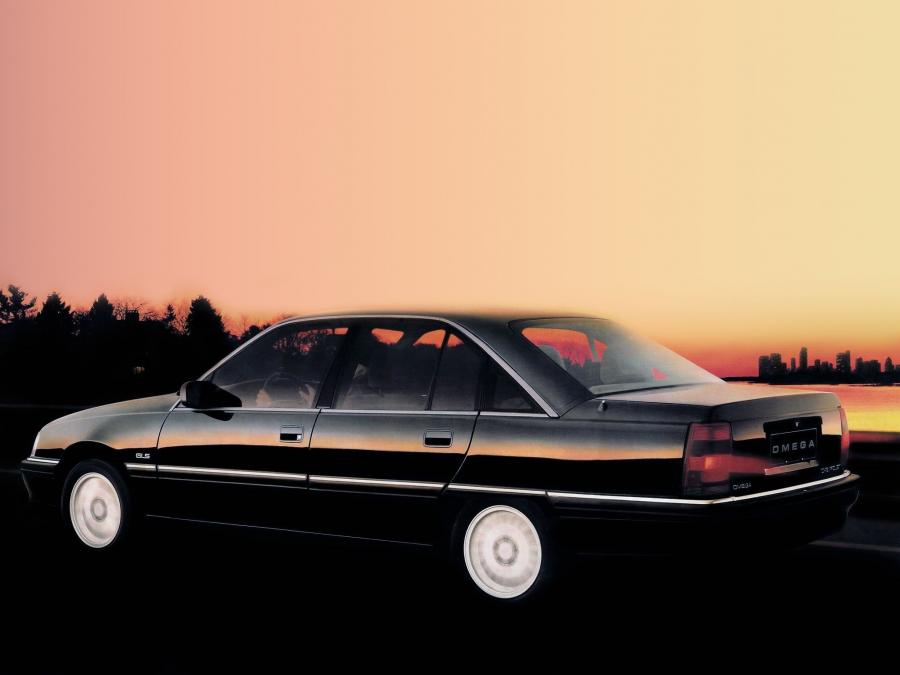  Chevrolet Omega 1992 года  (фото 2 из 3)